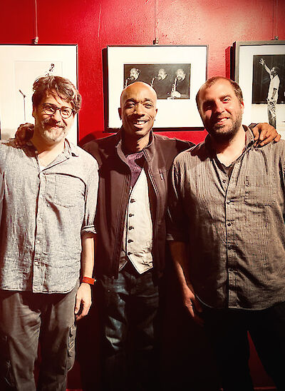 Ankündigungsmotiv für die Veranstaltung Ohad Talmor – Back to the Land Trio
