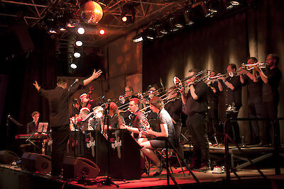 Ankündigungsmotiv für die Veranstaltung HSD Big Band feat. Ludwig Nuss