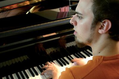 Ankündigungsmotiv für die Veranstaltung Philip Nykrin Trio