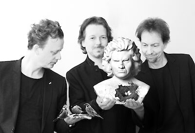Announcement image for the event marcus schinkel trio