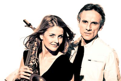 Ankündigungsmotiv für die Veranstaltung Jazz und Weltmusik im Ehrenhof