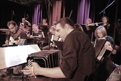 Ankündigungsmotiv für die Veranstaltung Orchester Südstadt Tango feat. Trio El Flete