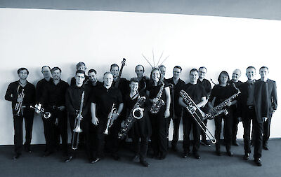 Ankündigungsmotiv für die Veranstaltung Big Band der Clara Schumann Musikschule